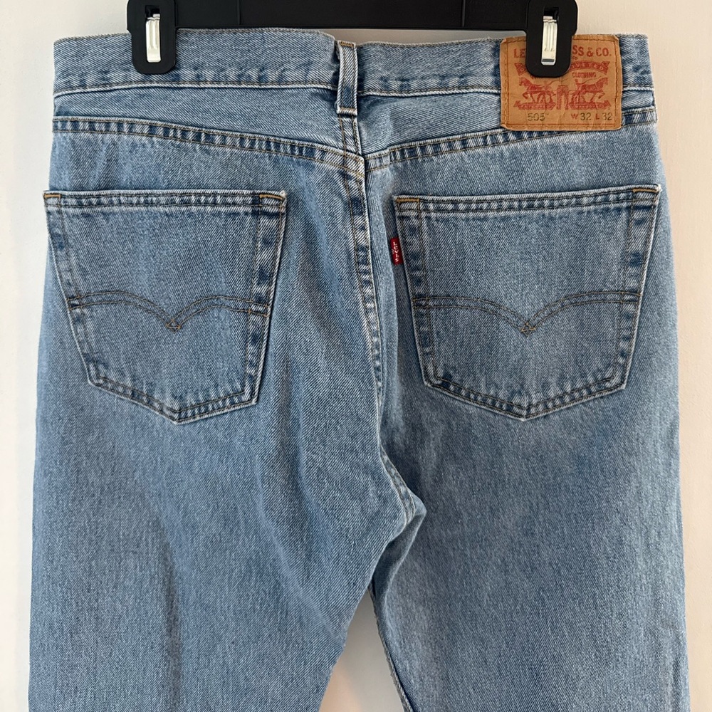 Levi’s 505 Classic Blue Denim Jeans 32x32 - Picture 3 of 5